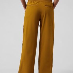 Athleta Nolita Wide Leg waistband Women's pants in Brass Yellow Size 4